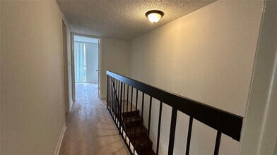 745 SE 1st Way in Deerfield Beach, FL - Foto de edificio - Building Photo