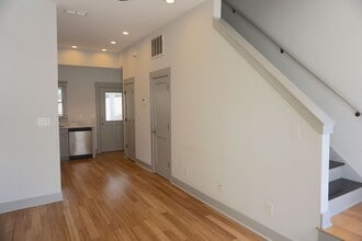 514 E Hall St in Savannah, GA - Building Photo - Building Photo