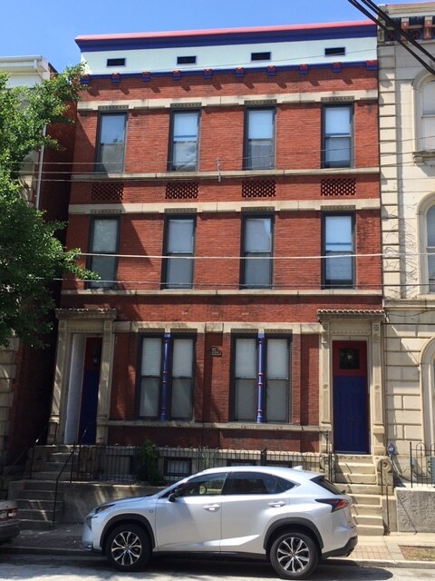 432 Hopkins St in Cincinnati, OH - Building Photo - Building Photo