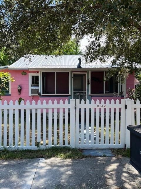 property at 535 Wilkie St