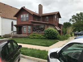 313 S Hickory St in Ottawa, KS - Building Photo - Building Photo