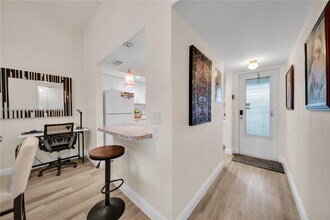 4613 SE 5th Ave in Cape Coral, FL - Building Photo - Building Photo