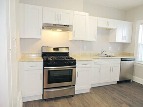 858 Lecona Dr in Cleveland Heights, OH - Building Photo - Building Photo