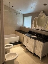100 NE 43rd St in Miami, FL - Building Photo - Building Photo