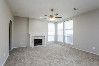 6212 Bowin Dr in Fort Worth, TX - Building Photo - Building Photo