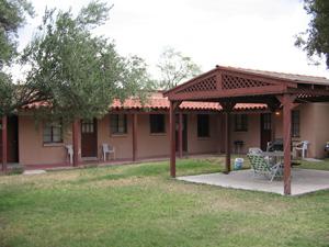 1735 N Alvernon Way in Tucson, AZ - Building Photo - Building Photo