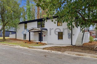 175 Holly Rd NW in Atlanta, GA - Building Photo