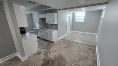1600 W 37th St in Kansas City, MO - Building Photo - Building Photo