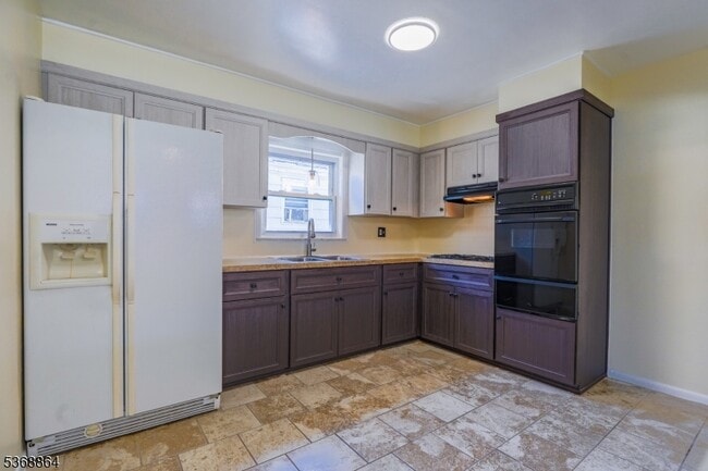 47 Brighton Terrace in Irvington, NJ - Building Photo - Building Photo