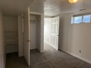 219 Country Club Dr in Ogden, UT - Building Photo - Building Photo