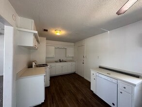 7324 26th St in Lubbock, TX - Building Photo - Building Photo