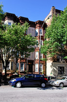 256 12th St Apartments