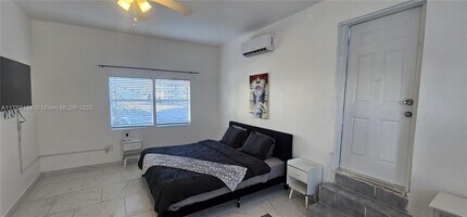 6753 Indian Creek Dr-Unit -10 in Miami Beach, FL - Building Photo - Building Photo