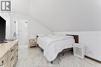 1467 Guildwood Crescent in Windsor, ON - Building Photo - Building Photo