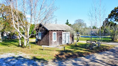 18 N Shore Rd in Montauk, NY - Building Photo - Building Photo