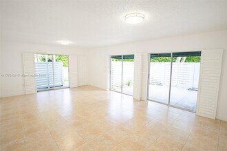 14378 SW 96th Terrace in Miami, FL - Building Photo - Building Photo