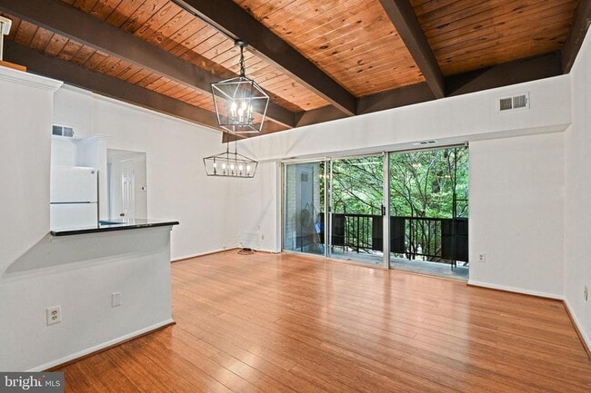 7857 Enola St in McLean, VA - Building Photo - Building Photo