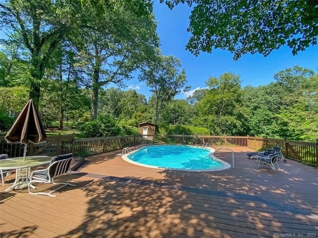 57 Drum Hill Ln in Stamford, CT - Building Photo - Building Photo