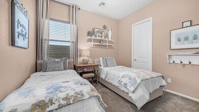 22697 E Tierra Grande in Queen Creek, AZ - Building Photo - Building Photo