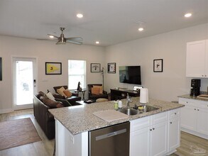 1203 Fairchild Vlg Dr in Pensacola, FL - Building Photo - Building Photo