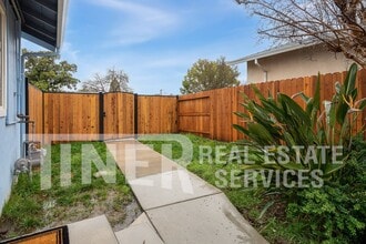 3644 Cody Way in Sacramento, CA - Building Photo - Building Photo