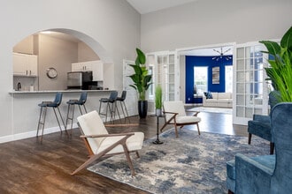 Royal Palm Terrace Apartments in Bradenton, FL - Building Photo - Interior Photo