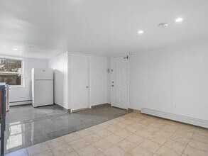 245 4th St, Unit G in Jersey City, NJ - Building Photo - Building Photo