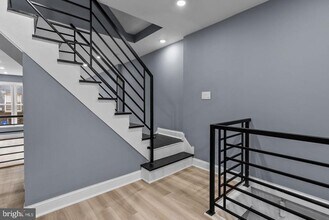 2513 W Oxford St in Philadelphia, PA - Building Photo - Building Photo