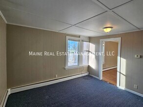 17 Boutelle Ave in Waterville, ME - Building Photo - Building Photo