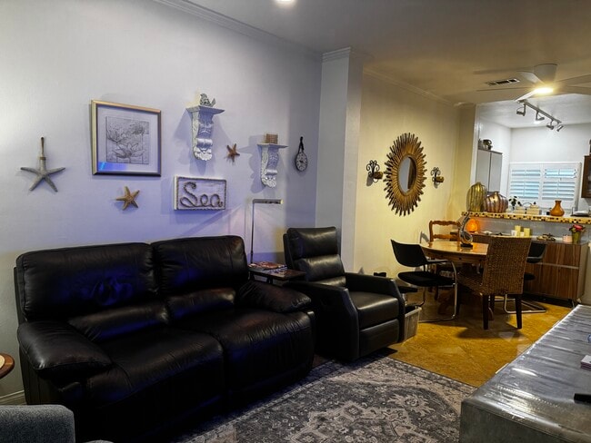 191 Via Colinas in Westlake Village, CA - Building Photo - Building Photo