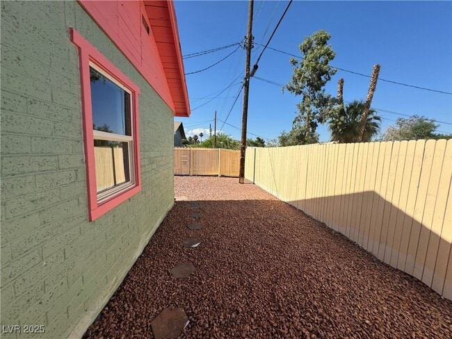 property at 400 N 15th St