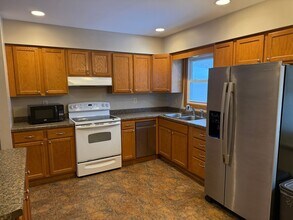 619 14th St SE in Rochester, MN - Building Photo - Building Photo