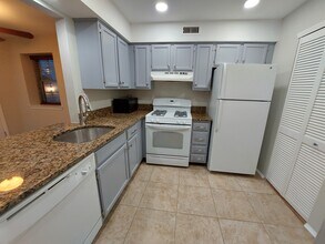 2207 Society Plz, Unit #1 in Newtown, PA - Building Photo - Building Photo