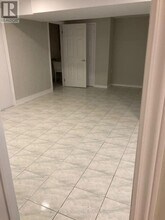 154 Fifefield Dr in Vaughan, ON - Building Photo - Building Photo