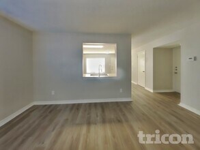 10170 Paddlefish Creek in San Antonio, TX - Building Photo - Building Photo