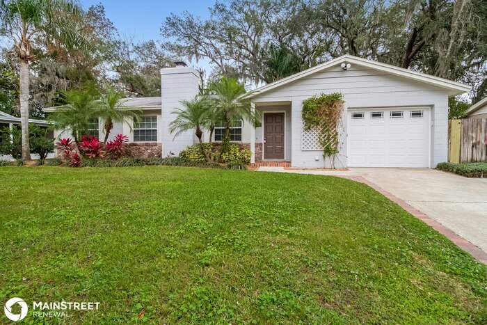 5133 Oak Hill Dr in Winter Park, FL - Foto de edificio