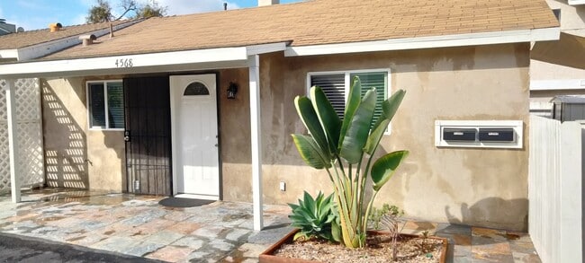 4568 W 170th St, Unit Front house