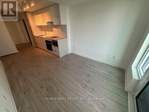 252-4252 Church St in Toronto, ON - Building Photo - Building Photo