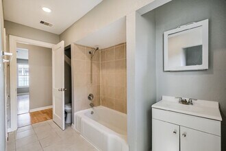 7815 Harding St in Houston, TX - Building Photo - Building Photo