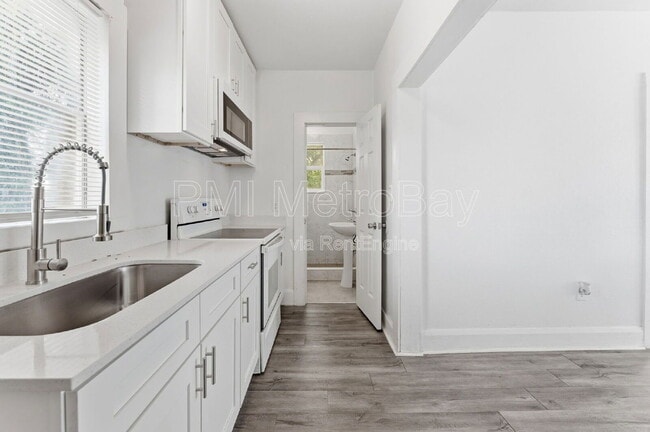 property at 2914 N 10th St