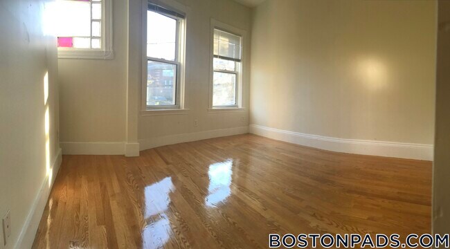 29 Park Dr, Unit 12