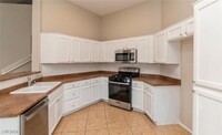 3975 N Hualapai Way in Las Vegas, NV - Building Photo - Building Photo