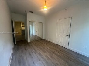 2734 Bird Ave, Unit 108 in Miami, FL - Building Photo - Building Photo