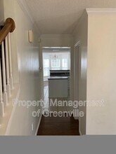 8 Valley Glen Ct in Greer, SC - Building Photo - Building Photo