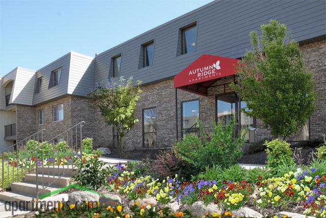 Autumn Ridge Apartments in Minneapolis, MN - Building Photo