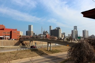 Norvell Park Apartments in Tulsa, OK - Foto de edificio - Building Photo