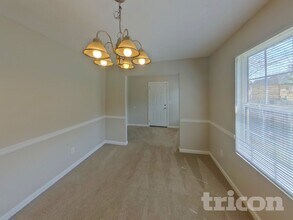 300 Klinetop Dr in Mcdonough, GA - Building Photo - Building Photo