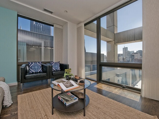 611 Washington St in San Francisco, CA - Building Photo - Building Photo