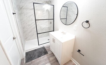 912 Bentley St in Orlando, FL - Building Photo - Building Photo