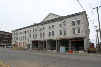 Block22 in Pittsburg, KS - Building Photo - Building Photo